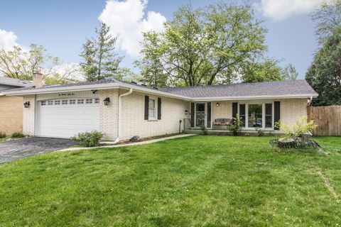 Photo of 133 W King George Court, Palatine, IL 60067 (MLS # 12575597)