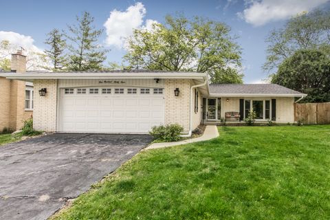 Tiny photo for 133 W King George Court, Palatine, IL 60067 (MLS # 12575597)
