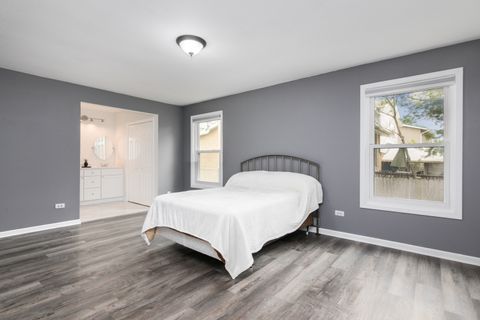 Tiny photo for 133 W King George Court, Palatine, IL 60067 (MLS # 12575597)