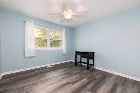 Tiny photo for 133 W King George Court, Palatine, IL 60067 (MLS # 12575597)