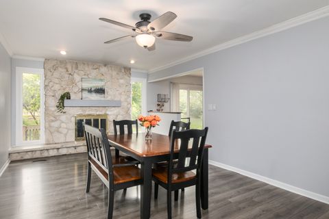 Tiny photo for 133 W King George Court, Palatine, IL 60067 (MLS # 12575597)