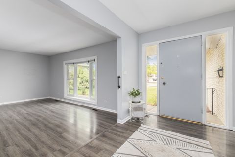 Tiny photo for 133 W King George Court, Palatine, IL 60067 (MLS # 12575597)