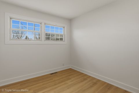 Tiny photo for 5831 W 81st Place, Burbank, IL 60459 (MLS # 12590274)