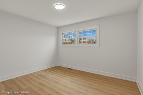 Tiny photo for 5831 W 81st Place, Burbank, IL 60459 (MLS # 12590274)