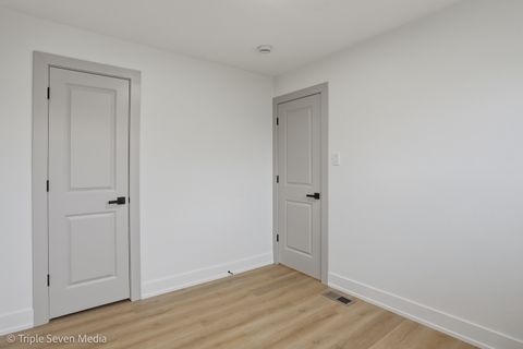 Tiny photo for 5831 W 81st Place, Burbank, IL 60459 (MLS # 12590274)