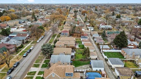 Tiny photo for 3833 Oak Park Avenue, Berwyn, IL 60402 (MLS # 12595411)