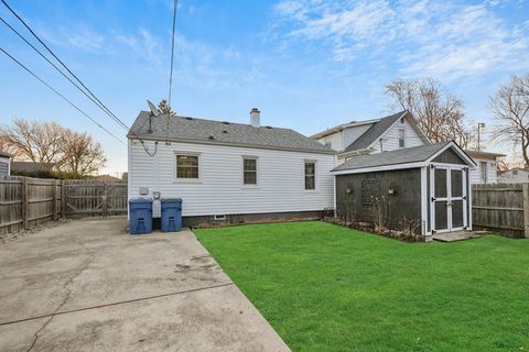 A home in Crest Hill