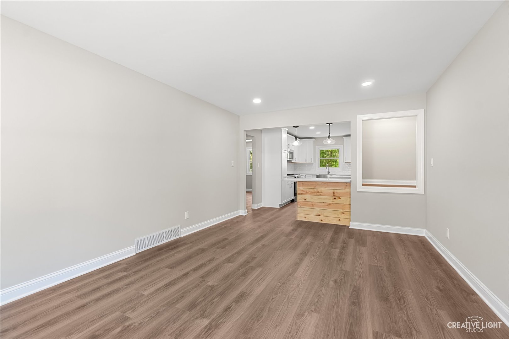47W911 6TH Street 0