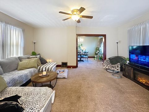 Tiny photo for 527 19th Avenue, Moline, IL 61265 (MLS # 12578564)