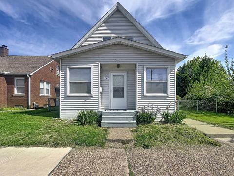 Photo of 527 19th Avenue, Moline, IL 61265 (MLS # 12578564)