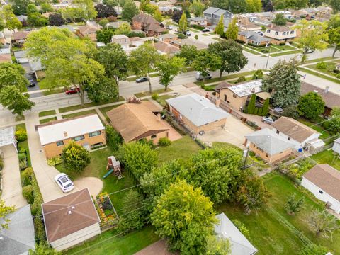 Tiny photo for 8616 N Oleander Avenue, Niles, IL 60714 (MLS # 12480682)