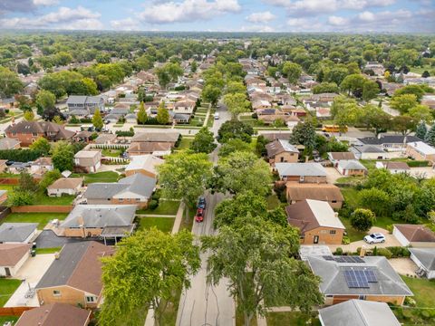 Tiny photo for 8616 N Oleander Avenue, Niles, IL 60714 (MLS # 12480682)