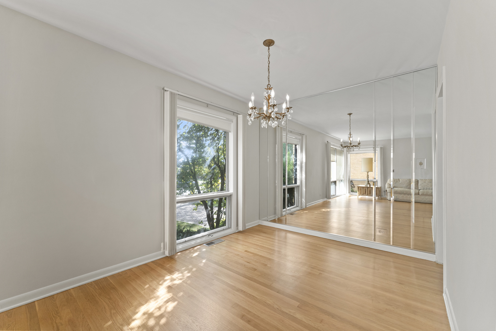 8616 N Oleander Avenue