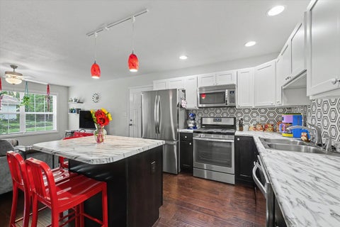 Tiny photo for 908 E Oregon Street, Urbana, IL 61801 (MLS # 12727127)