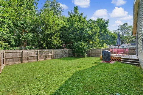 Tiny photo for 908 E Oregon Street, Urbana, IL 61801 (MLS # 12727127)
