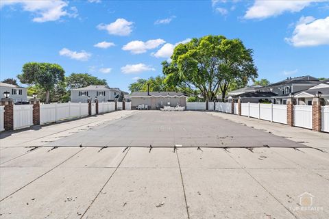 Tiny photo for Prospect Heights, IL 60070 (MLS # 12591025)