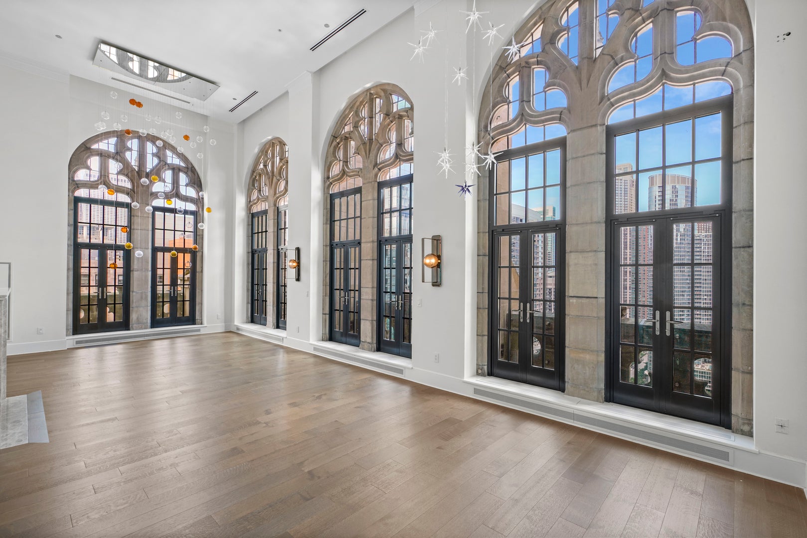 435 N Michigan Avenue 2004