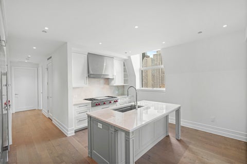 Tiny photo for 435 N Michigan Avenue #2004, Chicago, IL 60611 (MLS # 12725595)