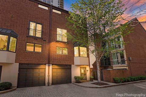 1340 N Sutton Place Chicago IL 60610