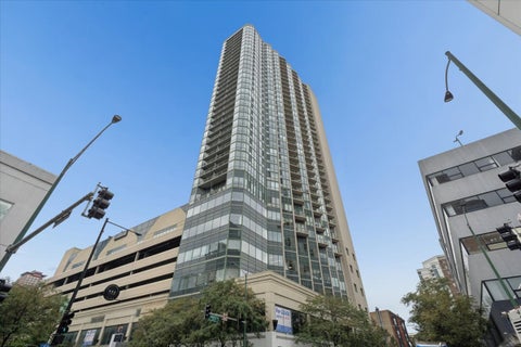 Photo of 111 W Maple Street #3101, Chicago, IL 60610 (MLS # 12773241)
