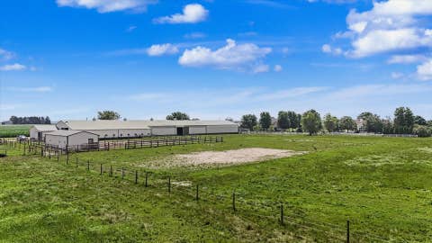 Tiny photo for 1936 County Road 1850 N, Urbana, IL 61802 (MLS # 12697855)