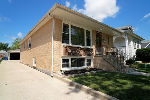 Tiny photo for 1428 1/2 N ASHBEL Avenue, Berkeley, IL 60163 (MLS # 12541997)