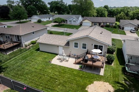 Tiny photo for 518 S 43rd Street, Quincy, IL 62305 (MLS # 100539031)