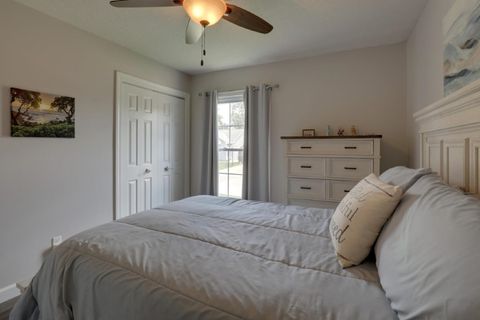 Tiny photo for 518 S 43rd Street, Quincy, IL 62305 (MLS # 100539031)