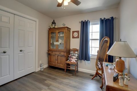Tiny photo for 518 S 43rd Street, Quincy, IL 62305 (MLS # 100539031)