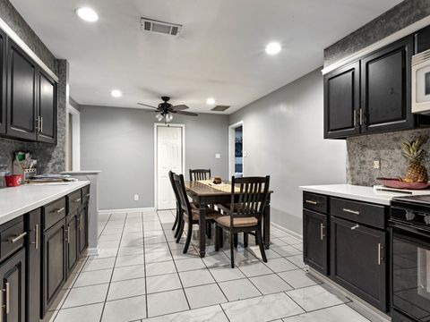 Tiny photo for 1820 Burry Circle Drive, Crest Hill, IL 60403 (MLS # 12487183)