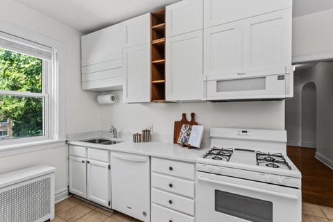 Tiny photo for 819 Brummel Street #3S, Evanston, IL 60202 (MLS # 12477751)