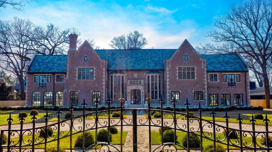 140 Sheridan Road