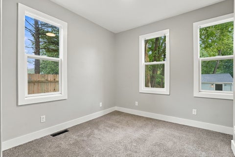 Tiny photo for 1152 E 13th Street, Davenport, IA 52803 (MLS # 12771921)