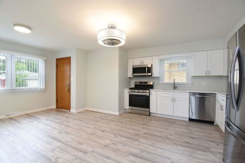 Tiny photo for 9246 S 54th Avenue, Oak Lawn, IL 60453 (MLS # 12642306)