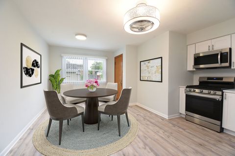 Tiny photo for 9246 S 54th Avenue, Oak Lawn, IL 60453 (MLS # 12642306)