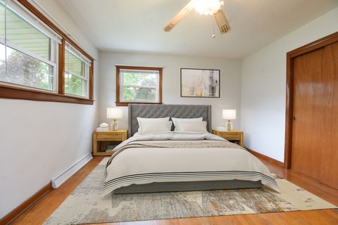 Tiny photo for 9246 S 54th Avenue, Oak Lawn, IL 60453 (MLS # 12642306)