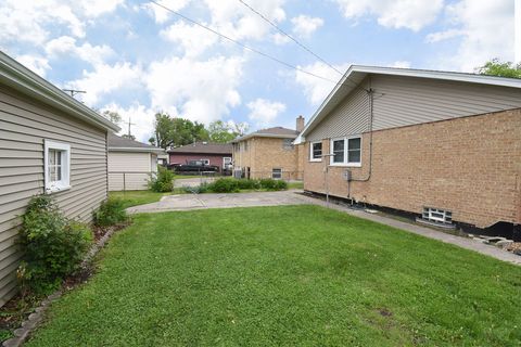 Tiny photo for 9246 S 54th Avenue, Oak Lawn, IL 60453 (MLS # 12642306)