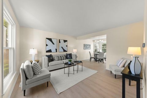 Tiny photo for 2235 Highfield Court, Aurora, IL 60504 (MLS # 12490074)