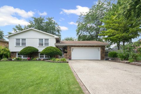 Photo of 12009 Venetian Way, Orland Park, IL 60467 (MLS # 12446347)