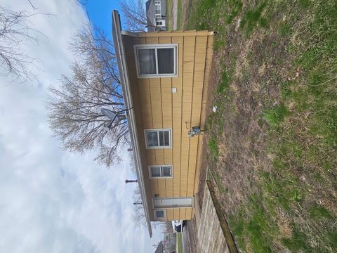 Tiny photo for 812 37th Avenue, Rock Island, IL 61201 (MLS # 12613537)