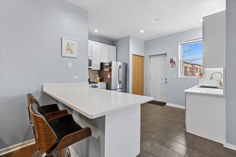 Tiny photo for 7027 N Paulina Street #3S, Chicago, IL 60626 (MLS # 12562389)