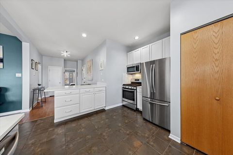 Tiny photo for 7027 N Paulina Street #3S, Chicago, IL 60626 (MLS # 12562389)