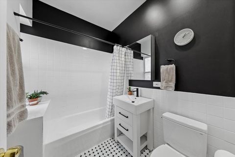 Tiny photo for 7027 N Paulina Street #3S, Chicago, IL 60626 (MLS # 12562389)