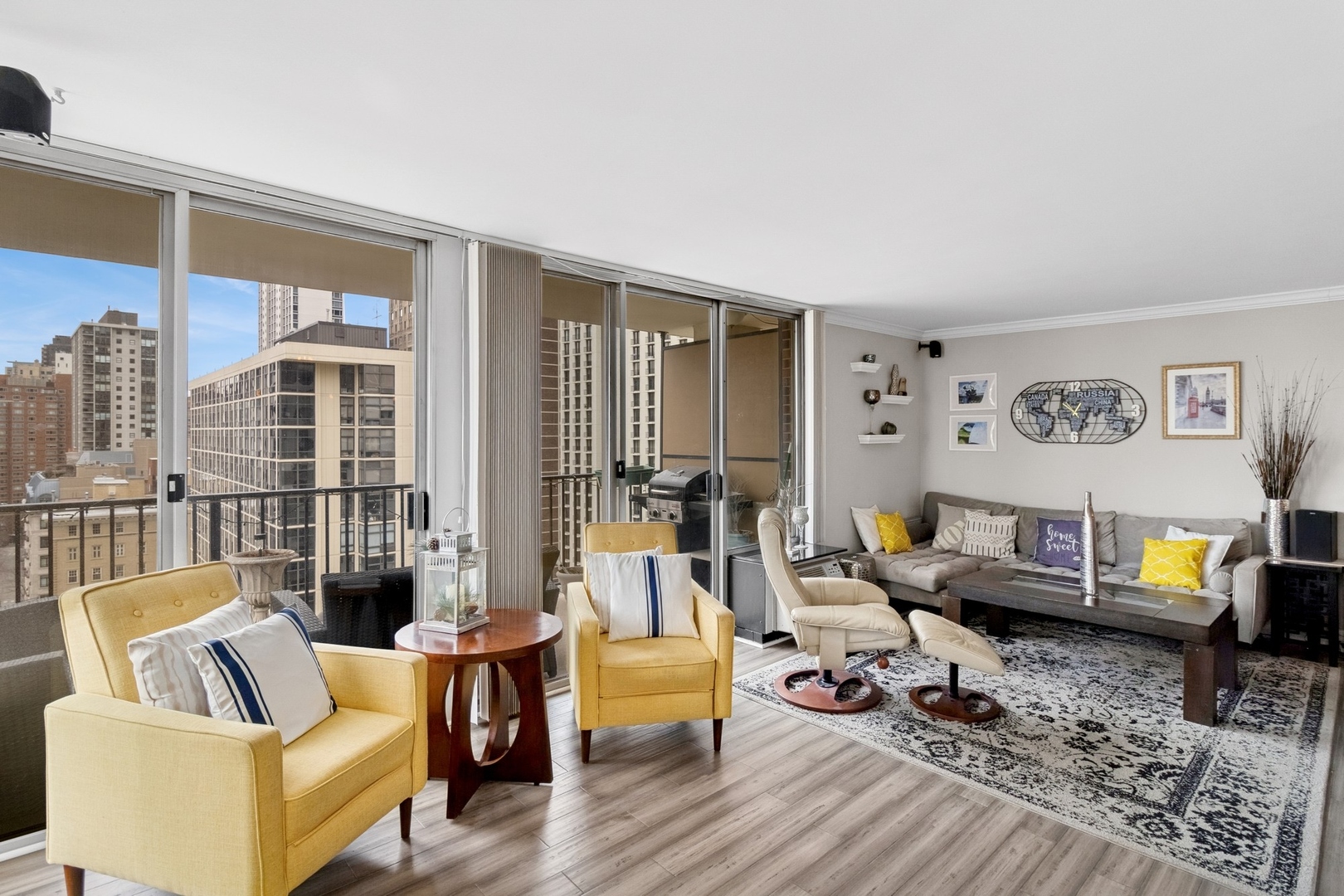 71 E Division Street 1706