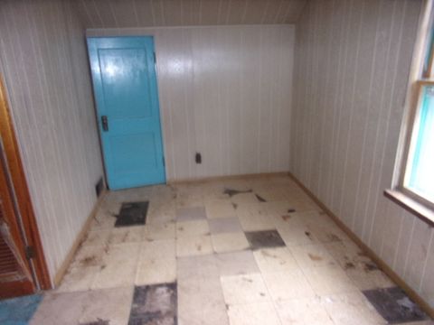 Tiny photo for 1626 N Douglas Street, Peoria, IL 61604 (MLS # 12468494)