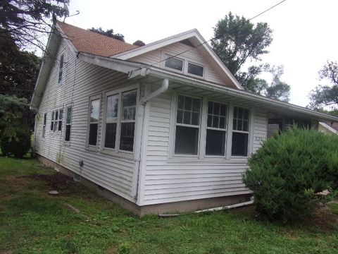 Tiny photo for 1626 N Douglas Street, Peoria, IL 61604 (MLS # 12468494)