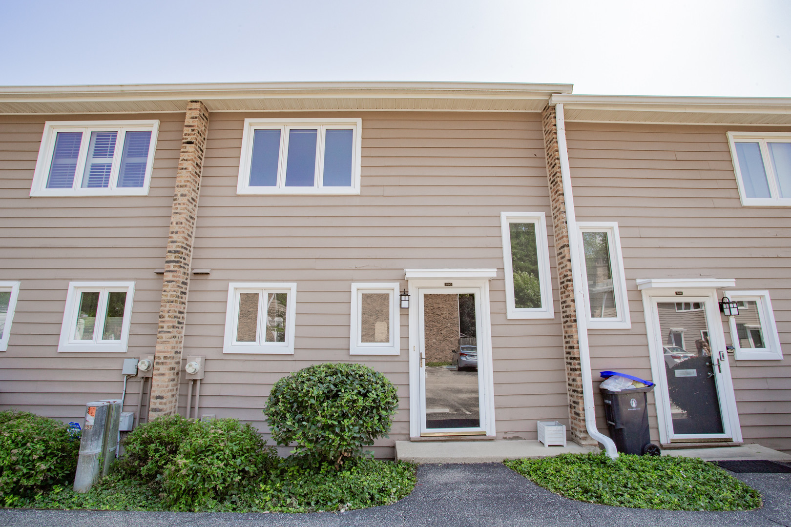 590 Green Bay Road