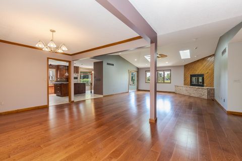 Tiny photo for 2707 Foxridge Run, Bloomington, IL 61704 (MLS # 12653307)