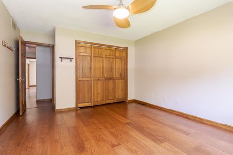 Tiny photo for 2707 Foxridge Run, Bloomington, IL 61704 (MLS # 12653307)