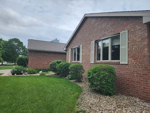 Tiny photo for 2707 Foxridge Run, Bloomington, IL 61704 (MLS # 12653307)